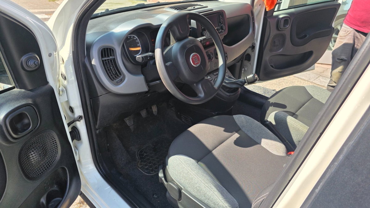 Fiat Panda 1.0 FireFly S&S Hybrid City Cross (11)