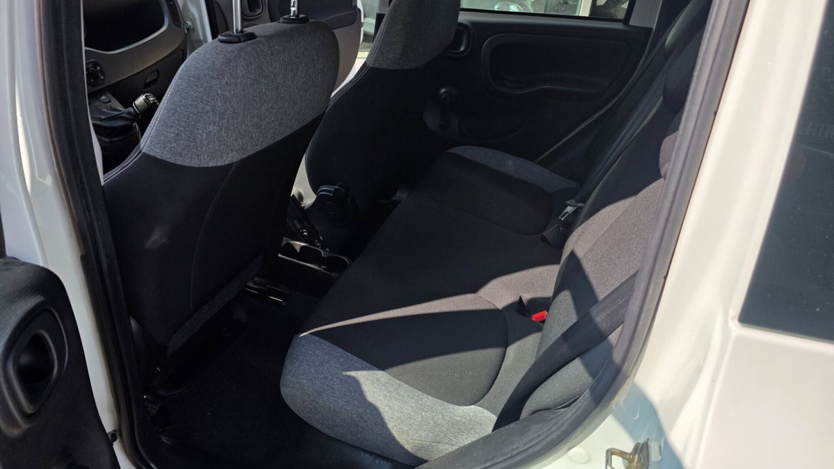 Fiat Panda 1.0 FireFly S&S Hybrid City Cross (14)