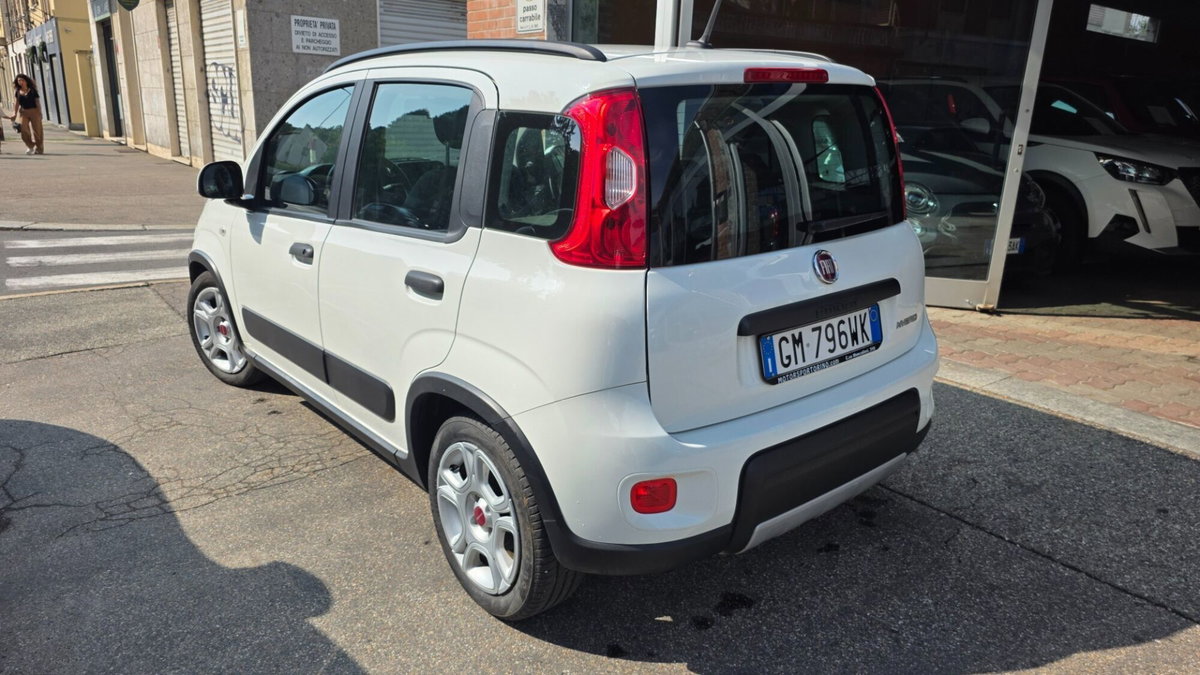 Fiat Panda 1.0 FireFly S&S Hybrid City Cross (4)