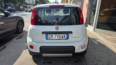 Fiat Panda 1.0 FireFly S&S Hybrid City Cross (5)