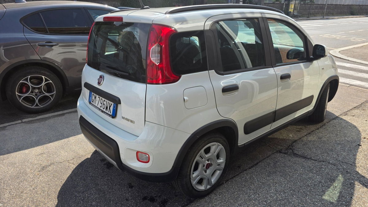 Fiat Panda 1.0 FireFly S&S Hybrid City Cross (6)