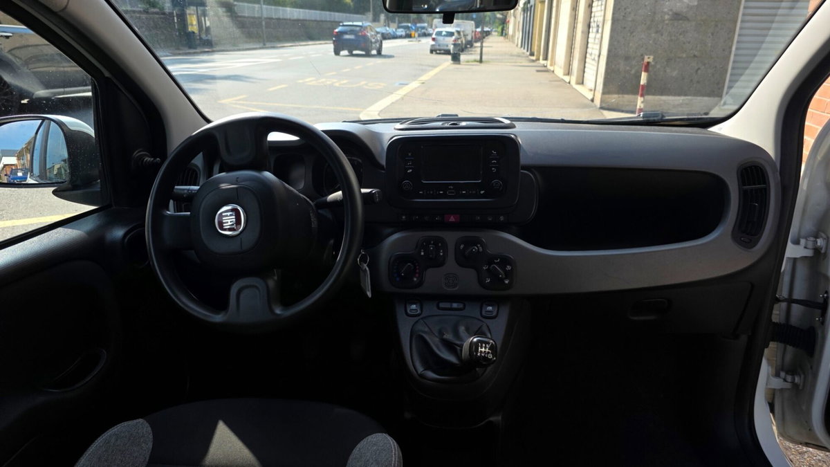 Fiat Panda 1.0 FireFly S&S Hybrid City Cross (9)
