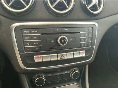 Mercedes-Benz Classe A 180 d Automatic Premium (12)
