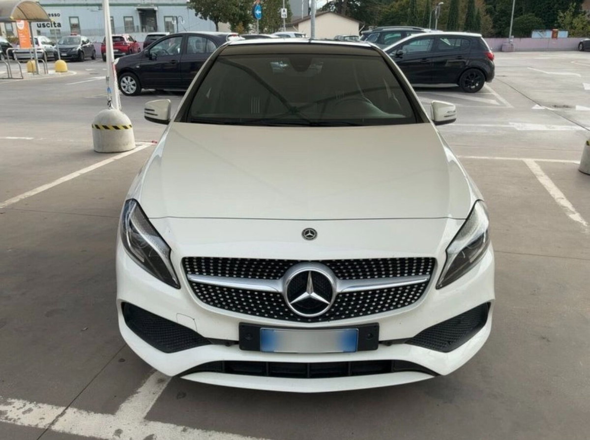 Mercedes-Benz Classe A 180 d Automatic Premium (2)