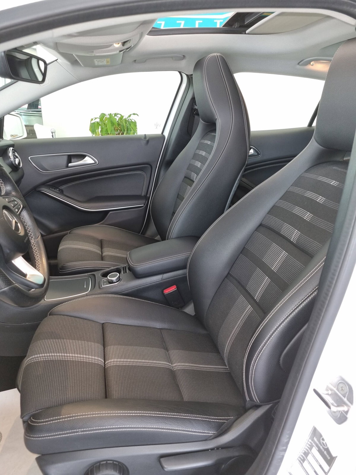 Mercedes-Benz GLA SUV 180 d Sport (12)