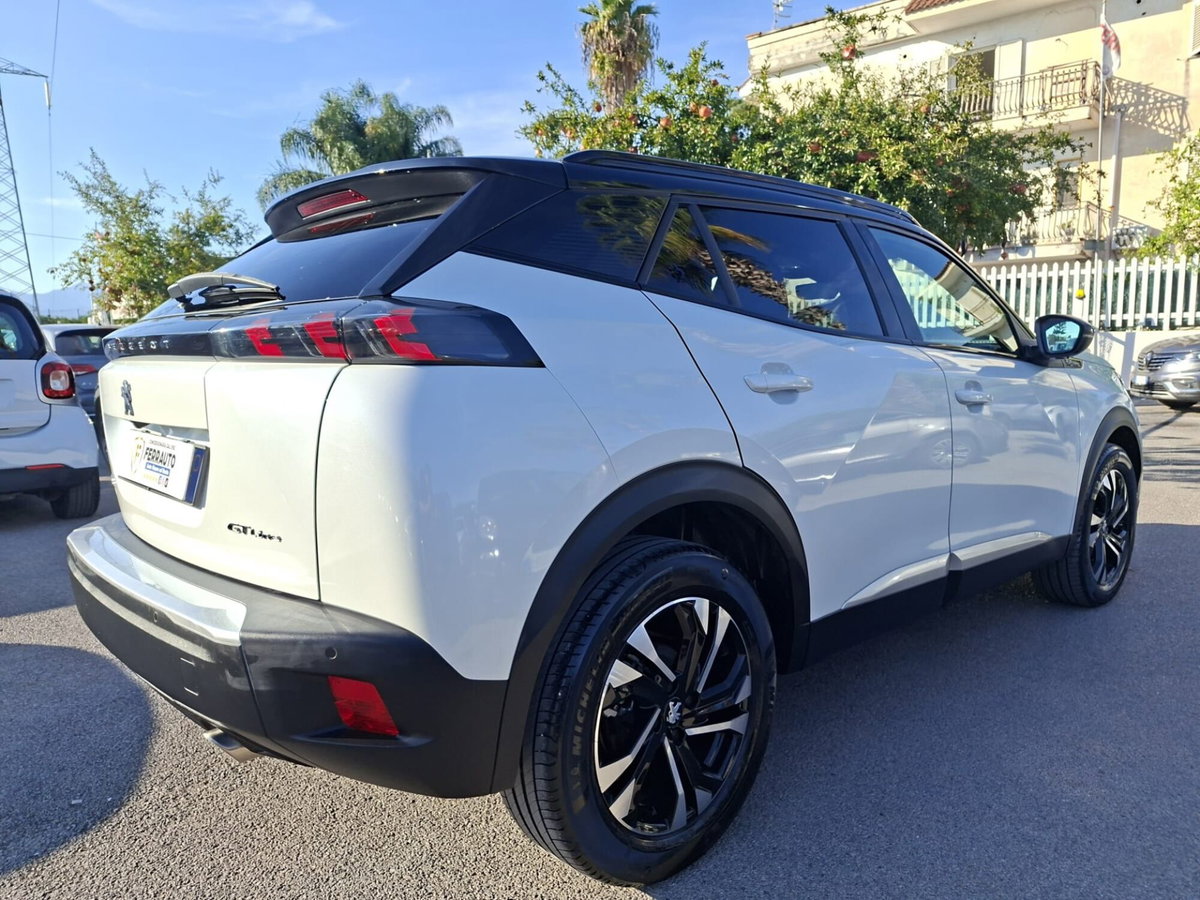 Peugeot 2008 BlueHDi 100 S&S GT Line (10)