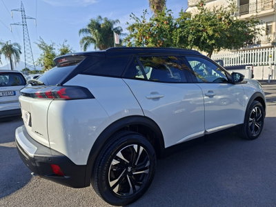 Peugeot 2008 BlueHDi 100 S&S GT Line (11)