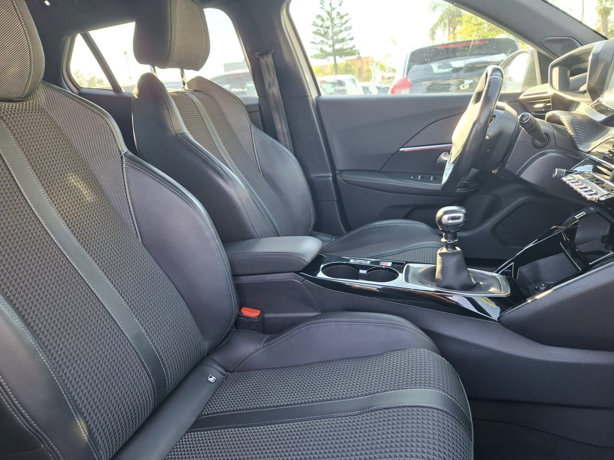 Peugeot 2008 BlueHDi 100 S&S GT Line (19)