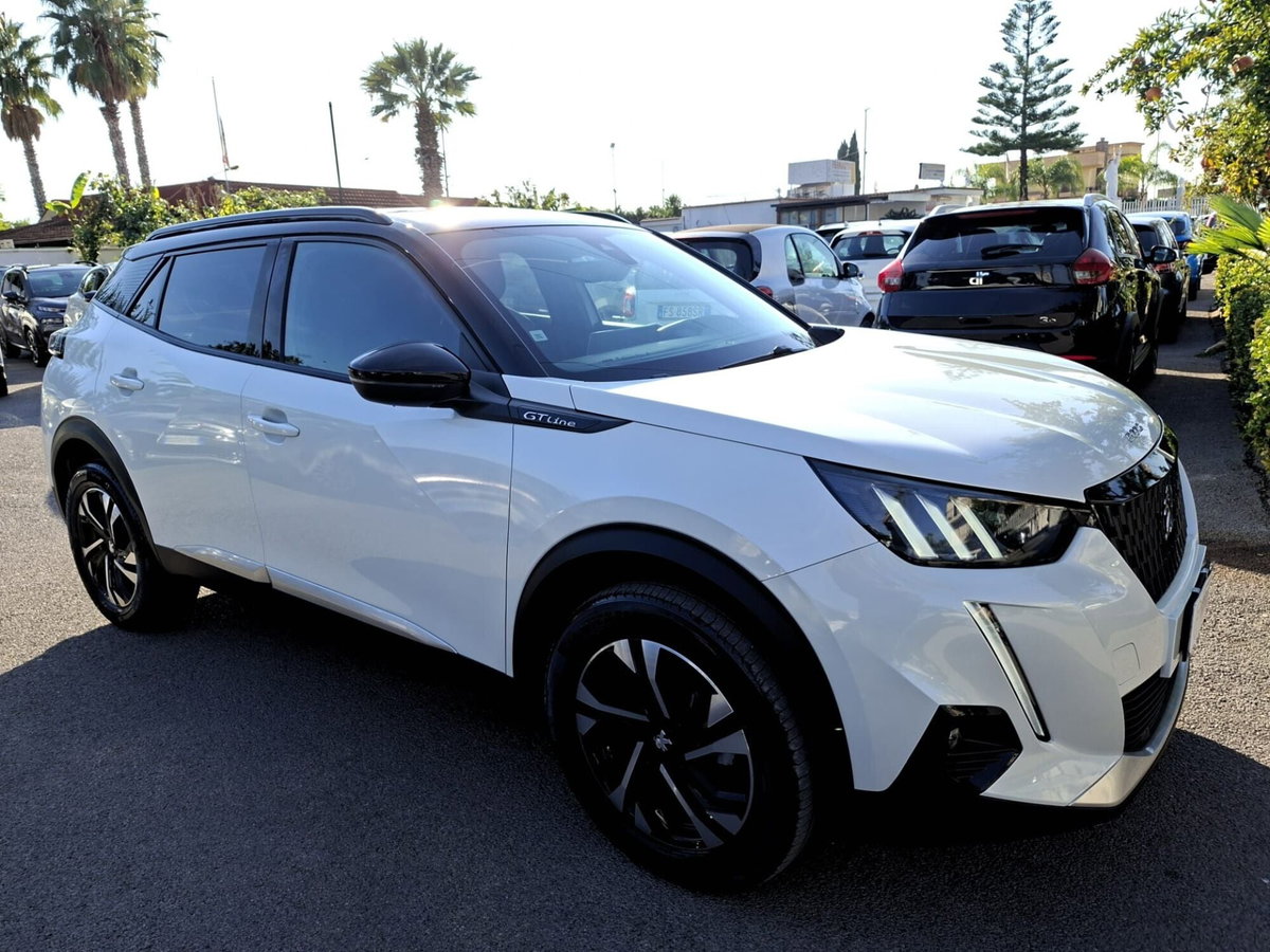 Peugeot 2008 BlueHDi 100 S&S GT Line (3)