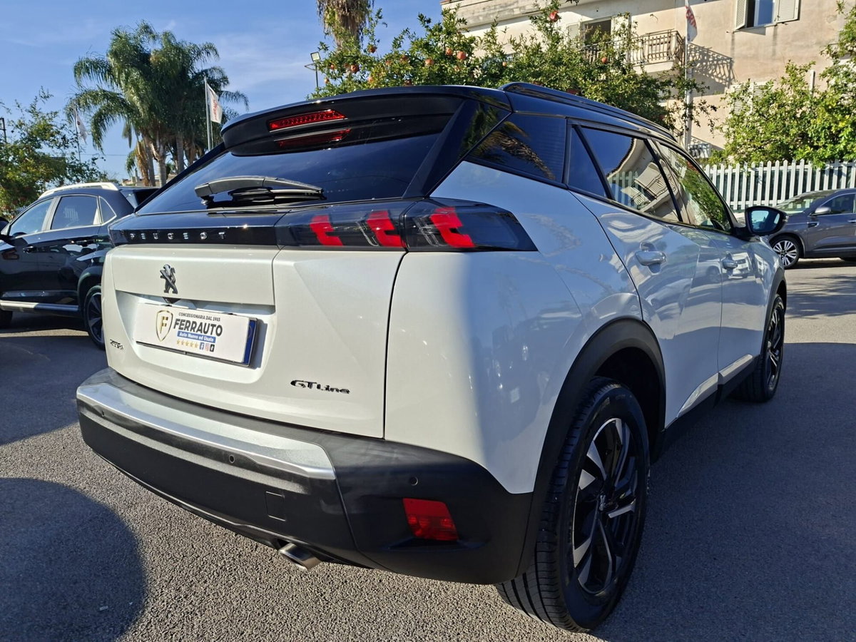 Peugeot 2008 BlueHDi 100 S&S GT Line (9)
