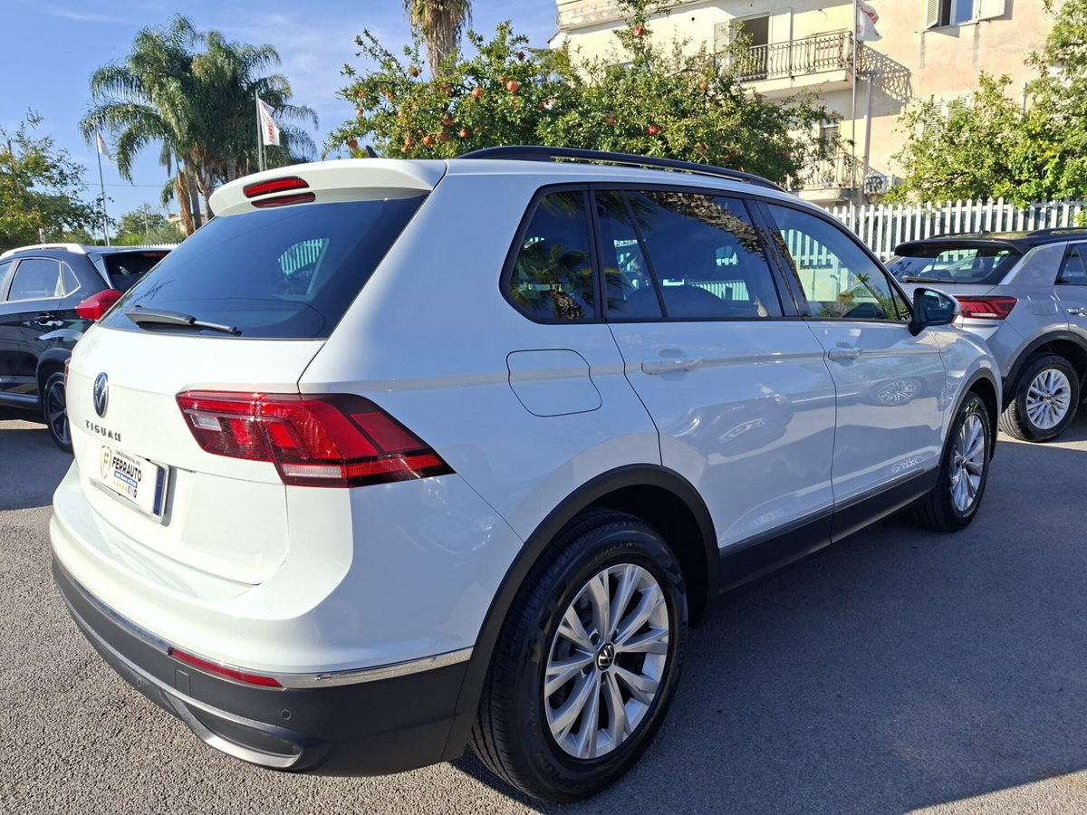 Volkswagen Tiguan 2.0 TDI SCR Life (10)