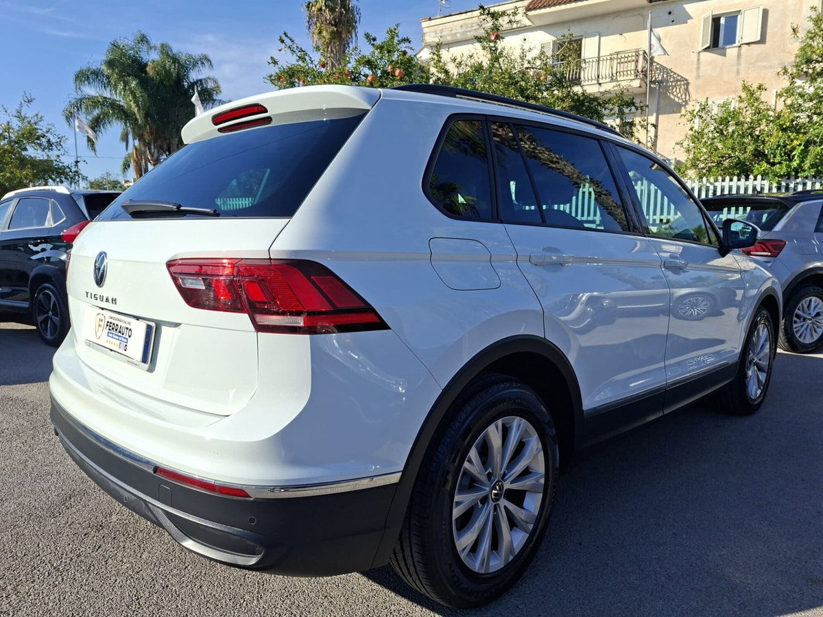 Volkswagen Tiguan 2.0 TDI SCR Life (12)