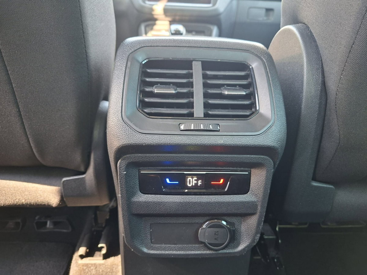 Volkswagen Tiguan 2.0 TDI SCR Life (20)