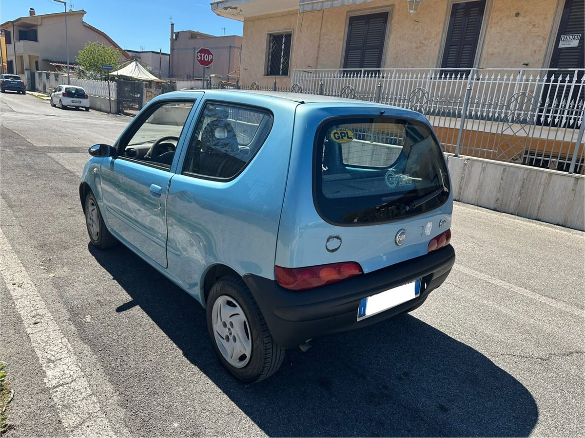 Fiat 600 1.1 (2)