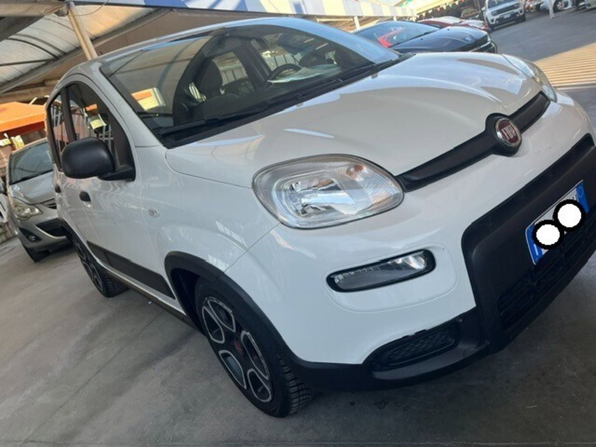 Fiat Panda 1.0 FireFly S&S Hybrid City Cross (9)