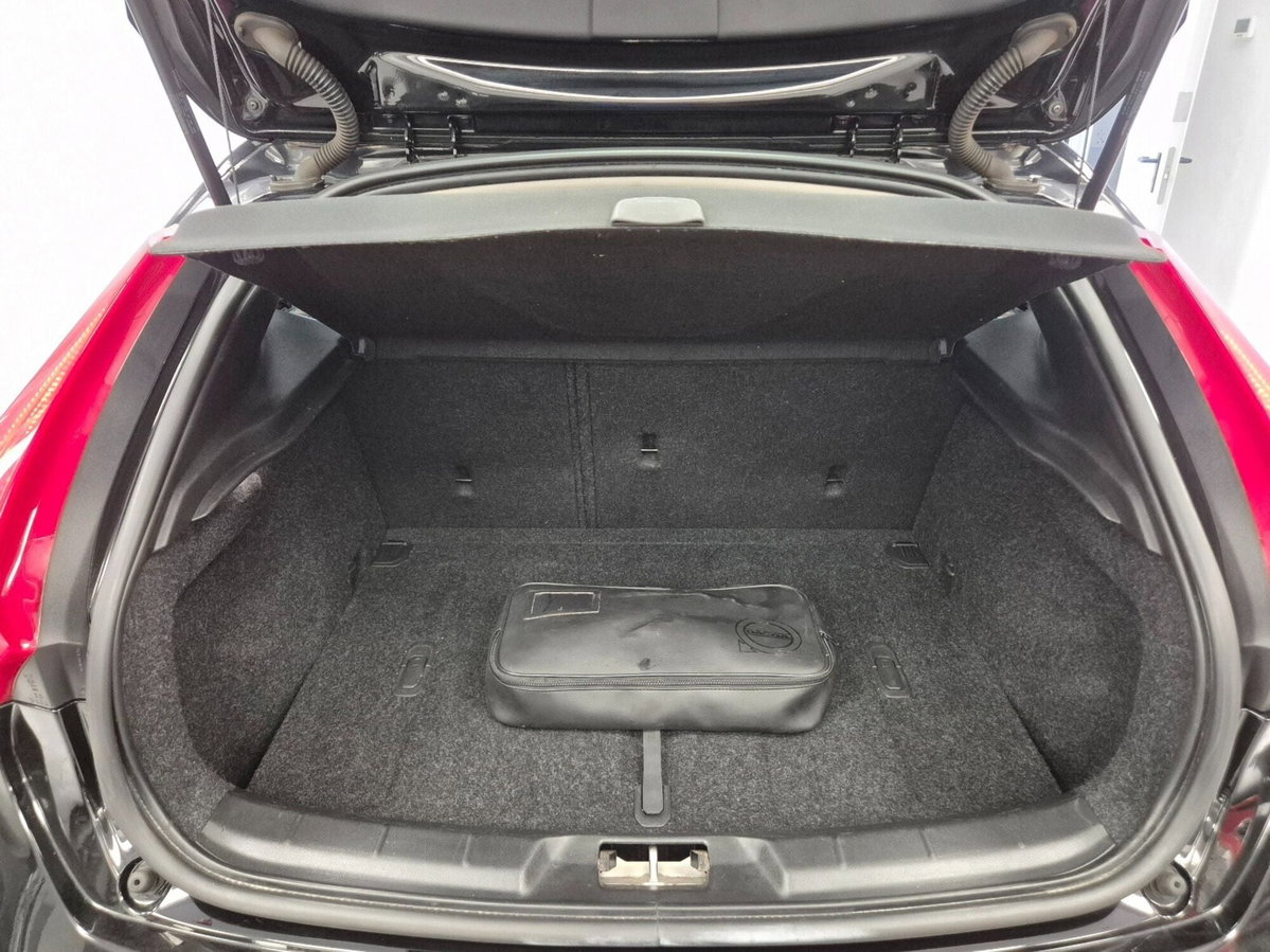Volvo V40 D2 Business (10)