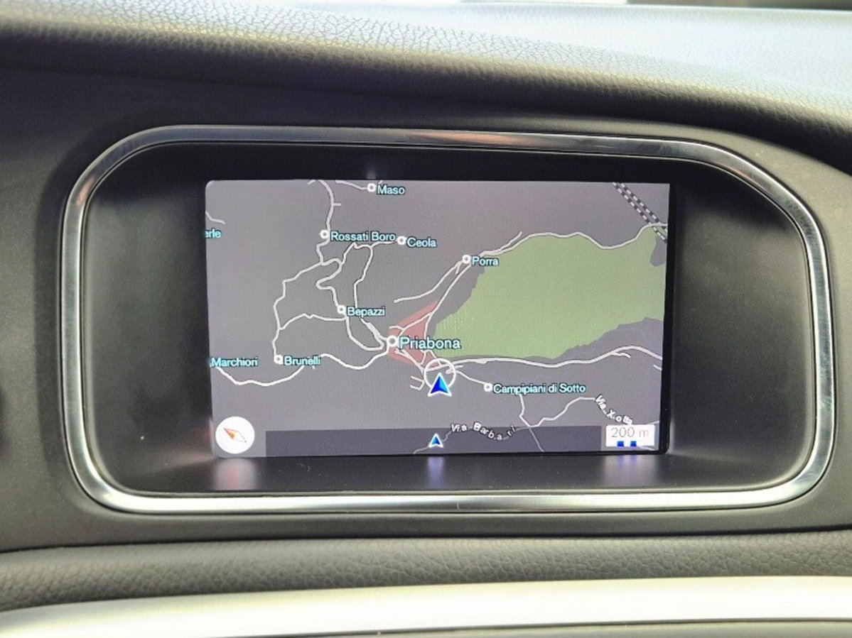 Volvo V40 D2 Business (12)