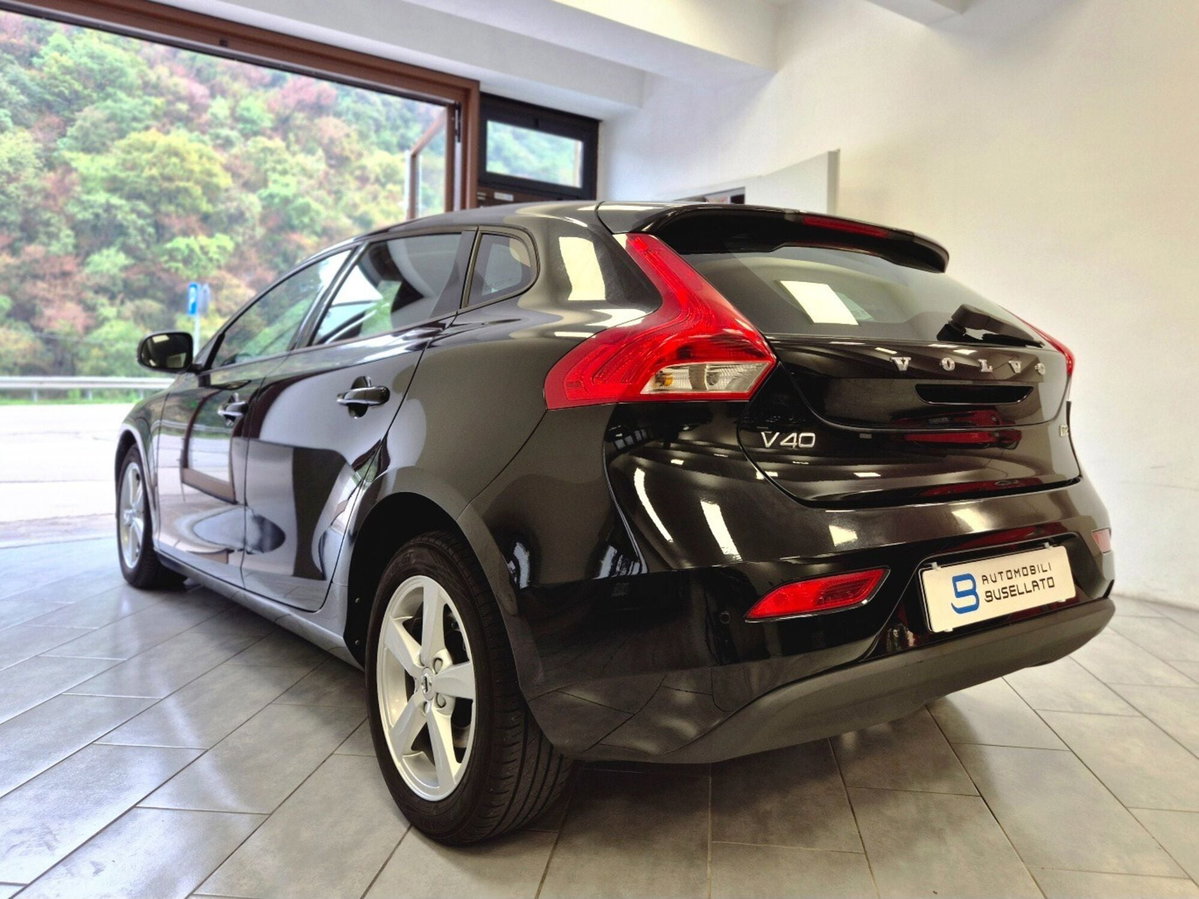 Volvo V40 D2 Business (15)