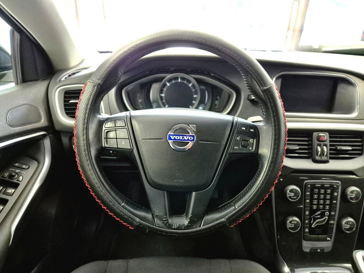 Volvo V40 D2 Business (4)