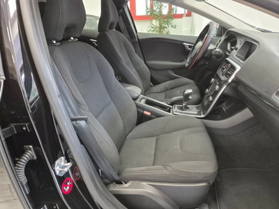 Volvo V40 D2 Business (7)