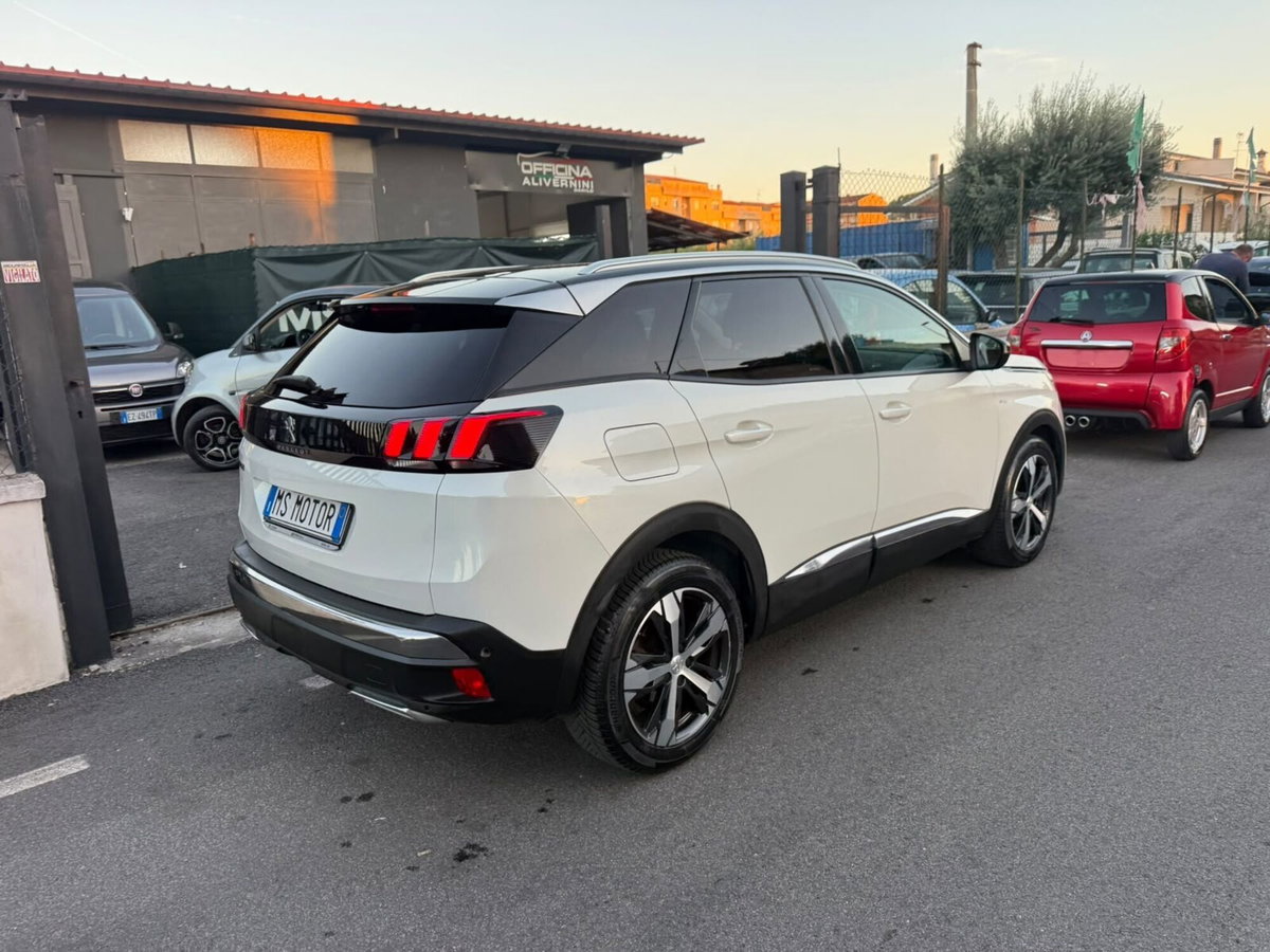 Peugeot 3008 BlueHDi 130 S&S Crossway (2)