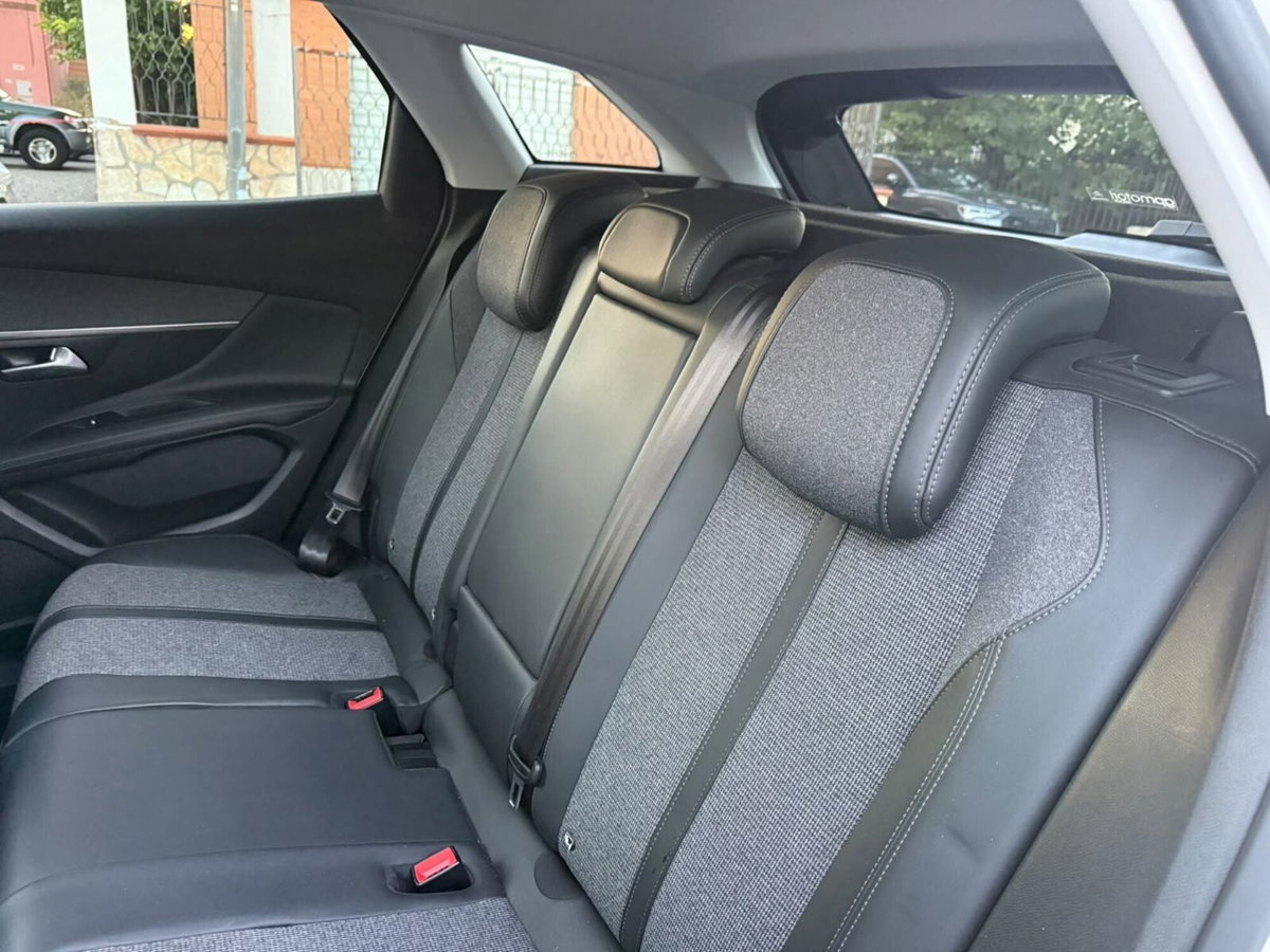 Peugeot 3008 BlueHDi 130 S&S Crossway (9)