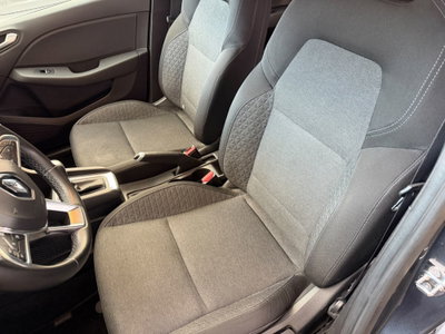 Renault Clio Full Hybrid E-Tech 140 CV 5 porte E-Tech (11)