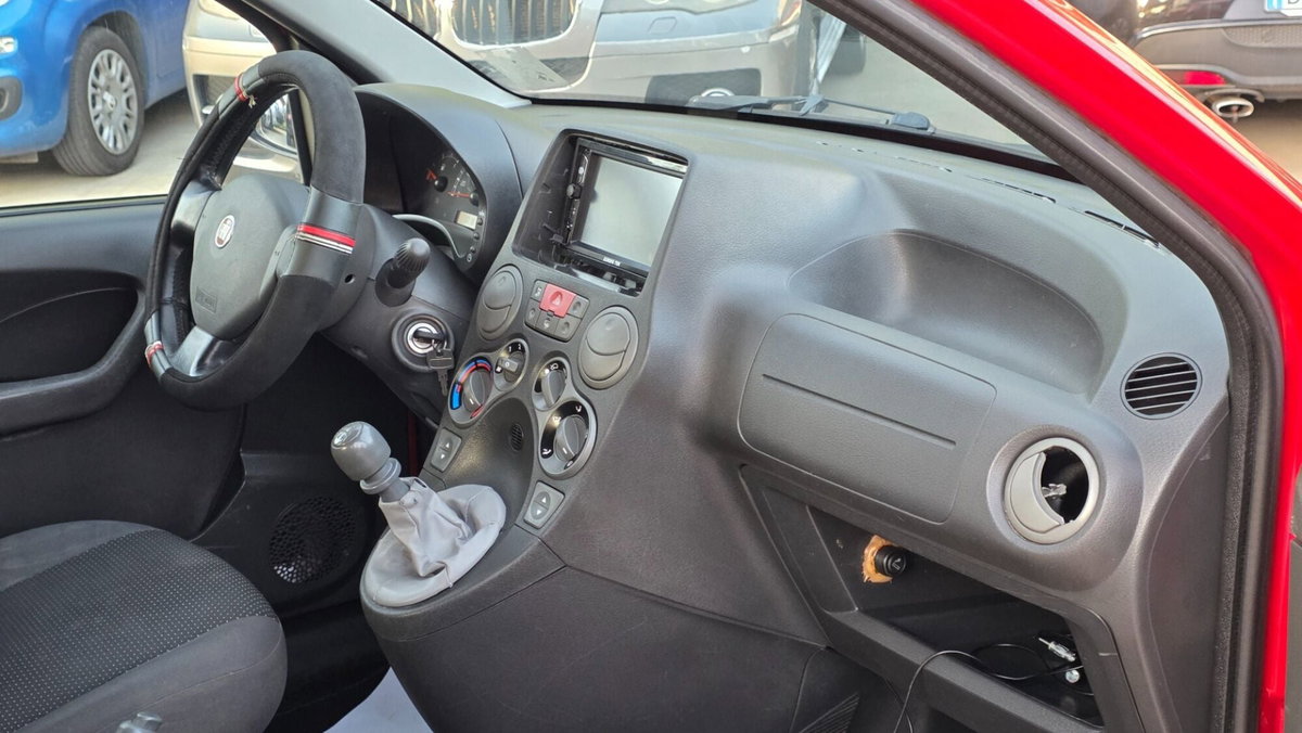 Fiat Panda 1.2 Emotion (11)