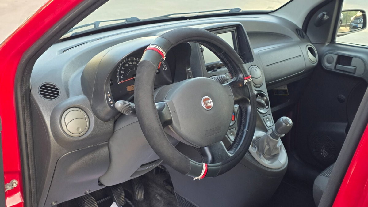 Fiat Panda 1.2 Emotion (8)
