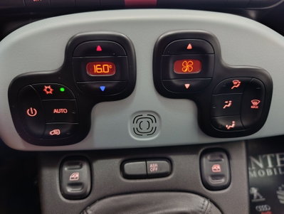 Fiat Panda 1.0 FireFly S&S Hybrid City Cross (16)