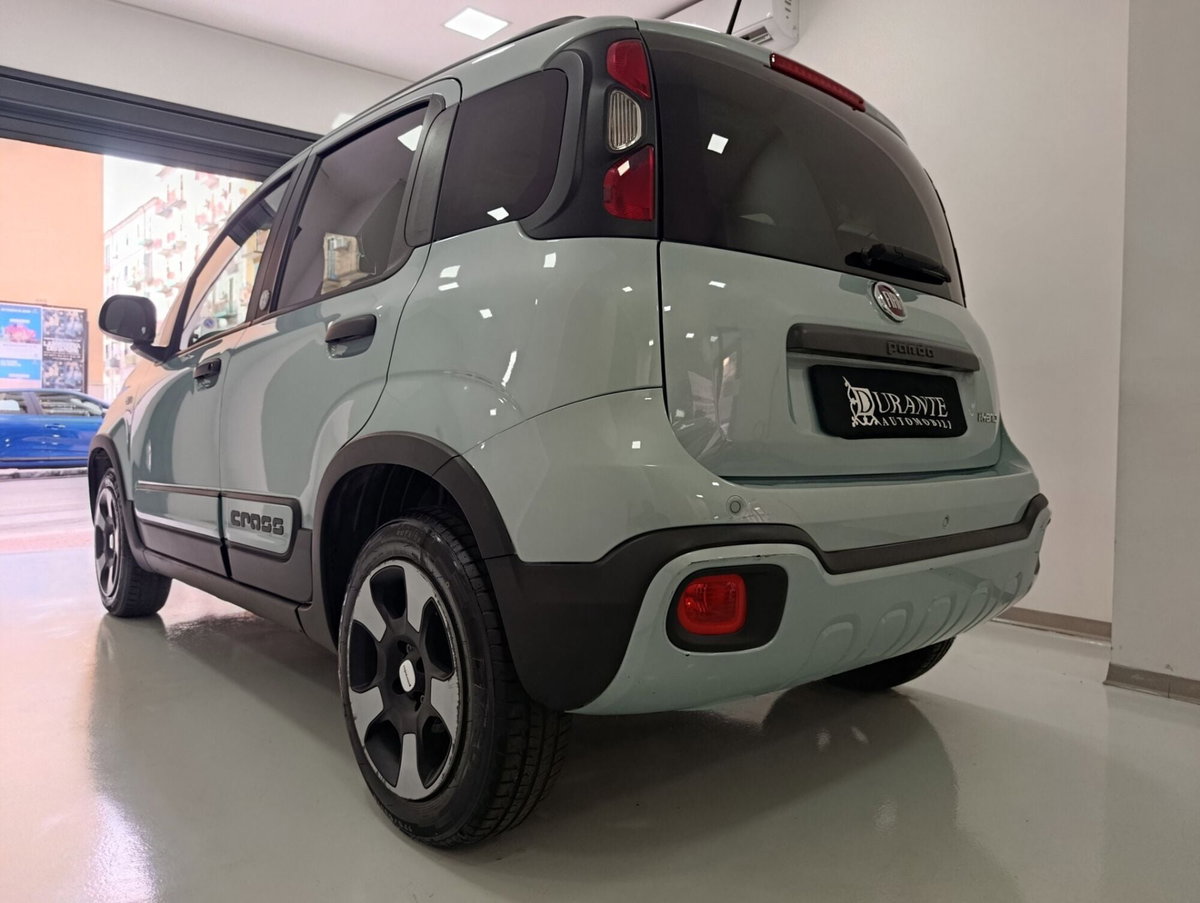 Fiat Panda 1.0 FireFly S&S Hybrid City Cross (8)