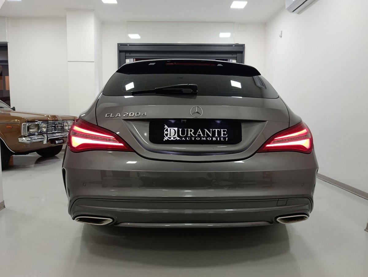 Mercedes-Benz CLA Shooting Brake 200 d Automatic Premium (5)