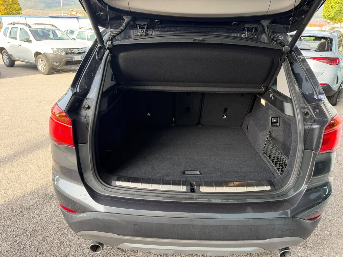 BMW X1 sDrive18d xLine Plus (10)