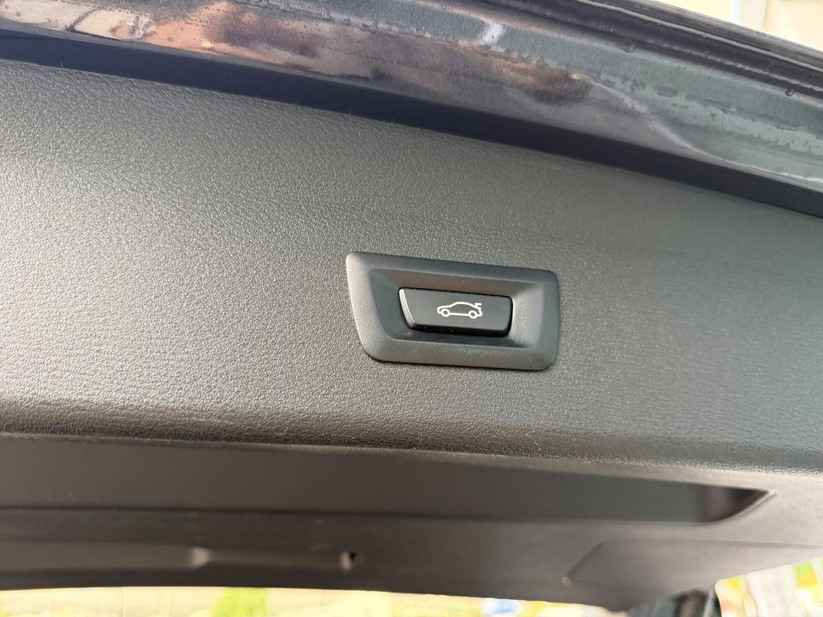 BMW X1 sDrive18d xLine Plus (12)