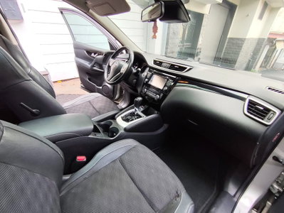 Nissan Qashqai 1.6 dCi 2WD Tekna (11)