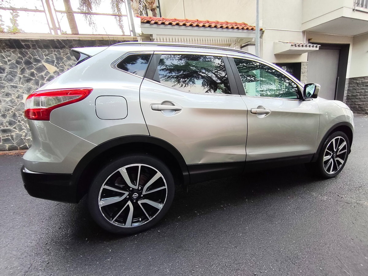 Nissan Qashqai 1.6 dCi 2WD Tekna (3)