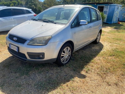Ford Focus 1.6 TDCi (110CV) Ghia (2)