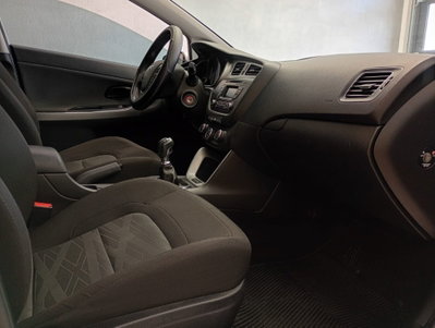 Hyundai i20 1.4 CRDi 5p. Comfort (10)