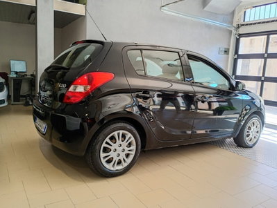 Hyundai i20 1.4 CRDi 5p. Comfort (6)