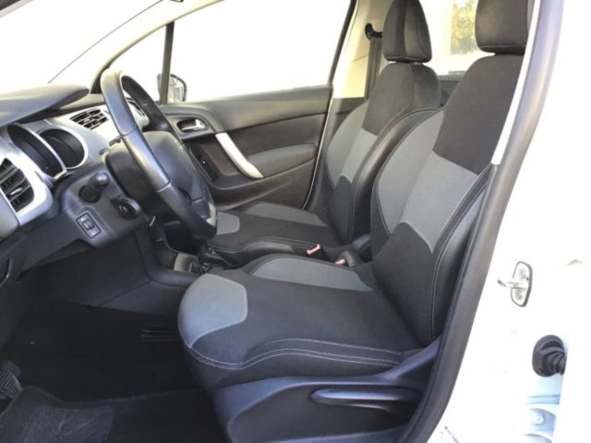 Citroen C3 1.4 HDi 70CV Seduction (14)