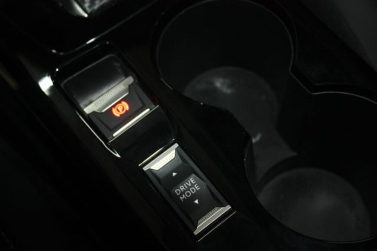 Peugeot 208 50 kWh Allure (13)