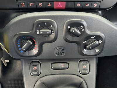 Fiat Panda 1.0 FireFly S&S Hybrid City Cross (12)