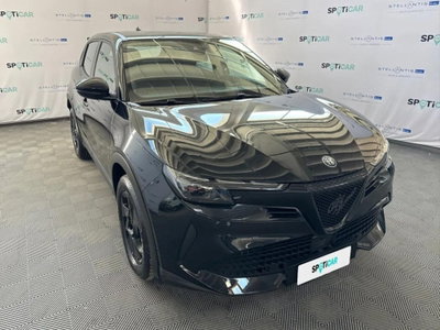 Alfa Romeo Junior 1.2 ibrida Q4 Ti 145cv edct6 nuova