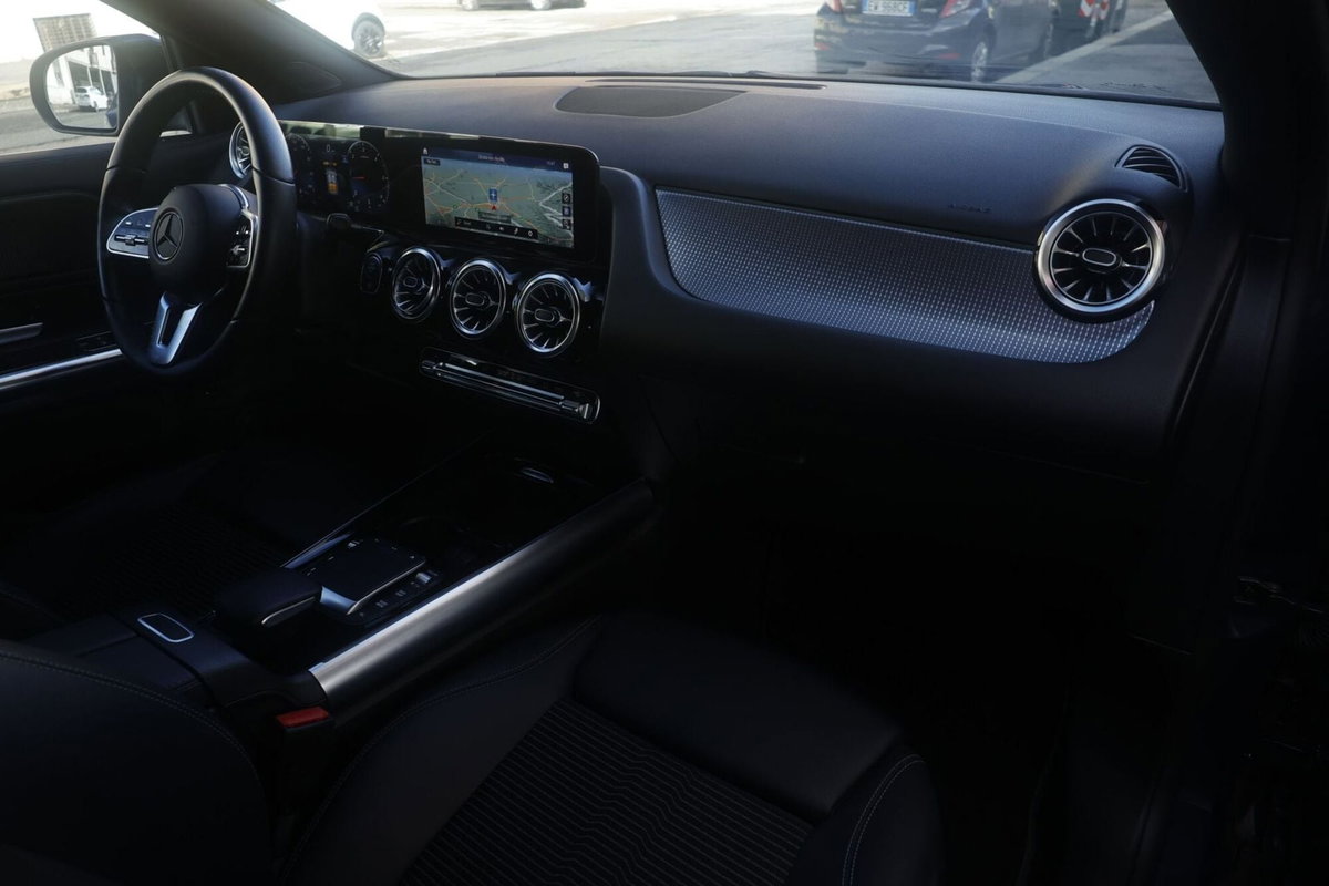 Mercedes-Benz GLA SUV 200 d Automatic Sport Plus (11)