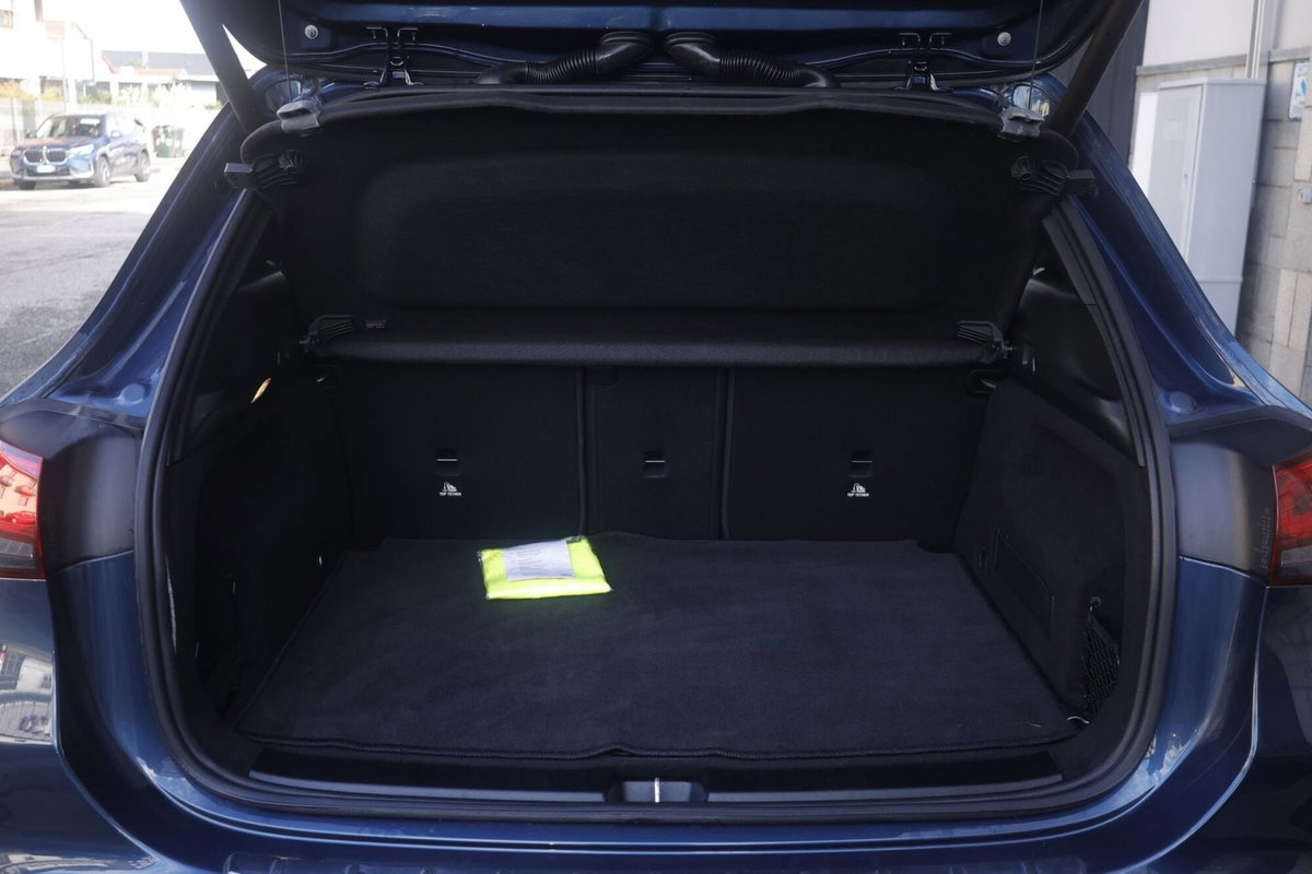 Mercedes-Benz GLA SUV 200 d Automatic Sport Plus (19)