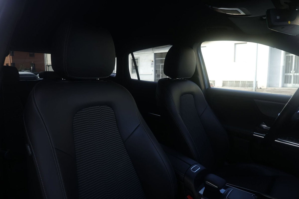 Mercedes-Benz GLA SUV 200 d Automatic Sport Plus (7)