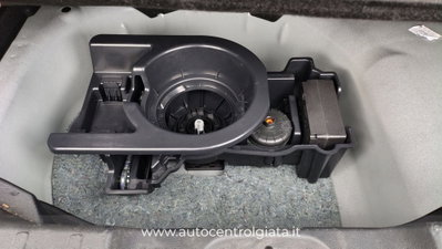 Jeep Avenger 1.2 turbo Summit fwd 100cv (8)