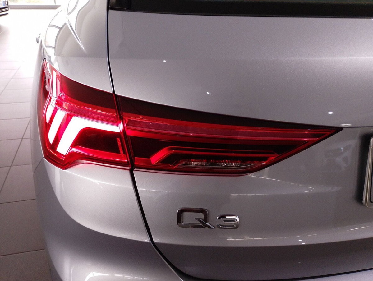 Audi Q3 Sportback 40 TFSI S tronic quattro edition (10)