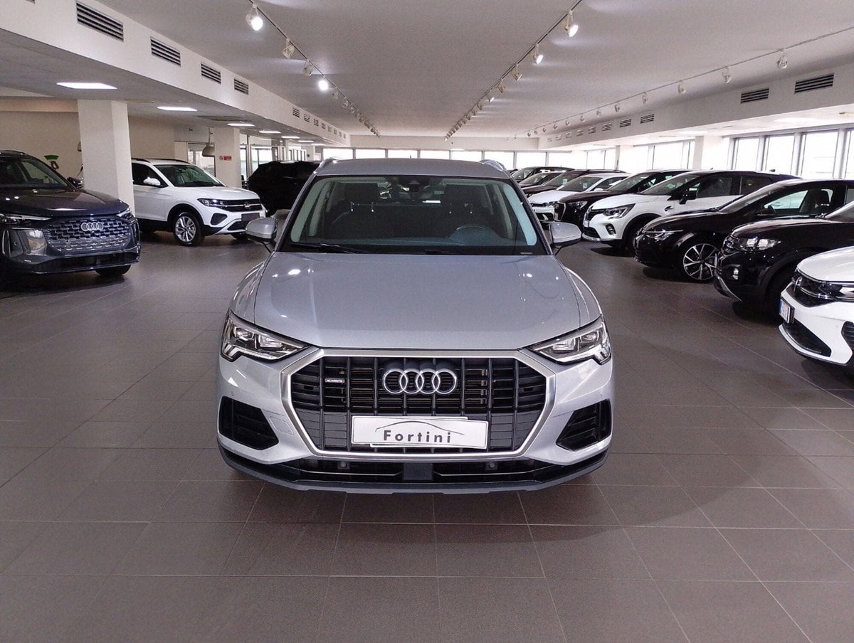 Audi Q3 Sportback 40 TFSI S tronic quattro edition (2)