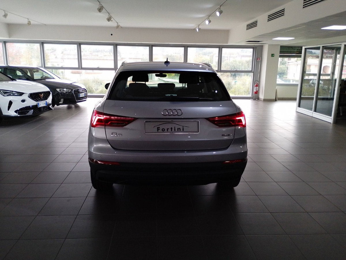 Audi Q3 Sportback 40 TFSI S tronic quattro edition (5)